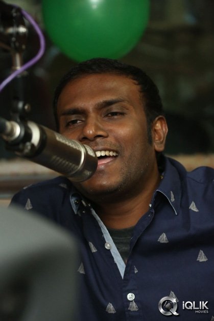 Oka-Laila-Kosam-Movie-Team-at-Red-FM